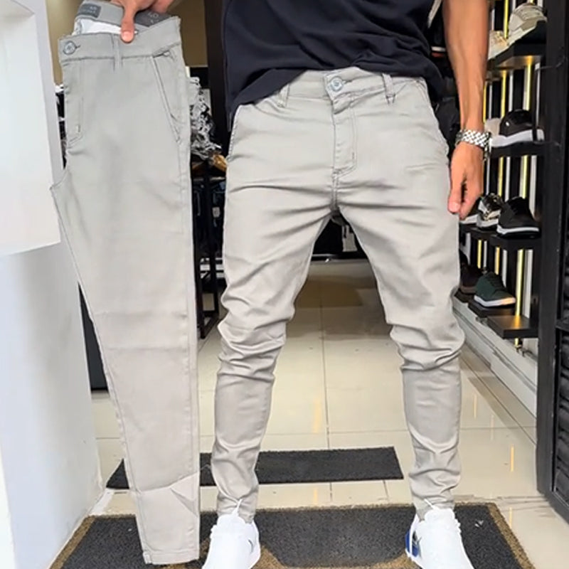 Men's slim-fit leisure trousers in plain colour